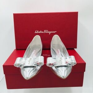 Salvatore Ferragamo VIVA 2.0cm Silver Calf Leather Women’s Pump Size 8 B